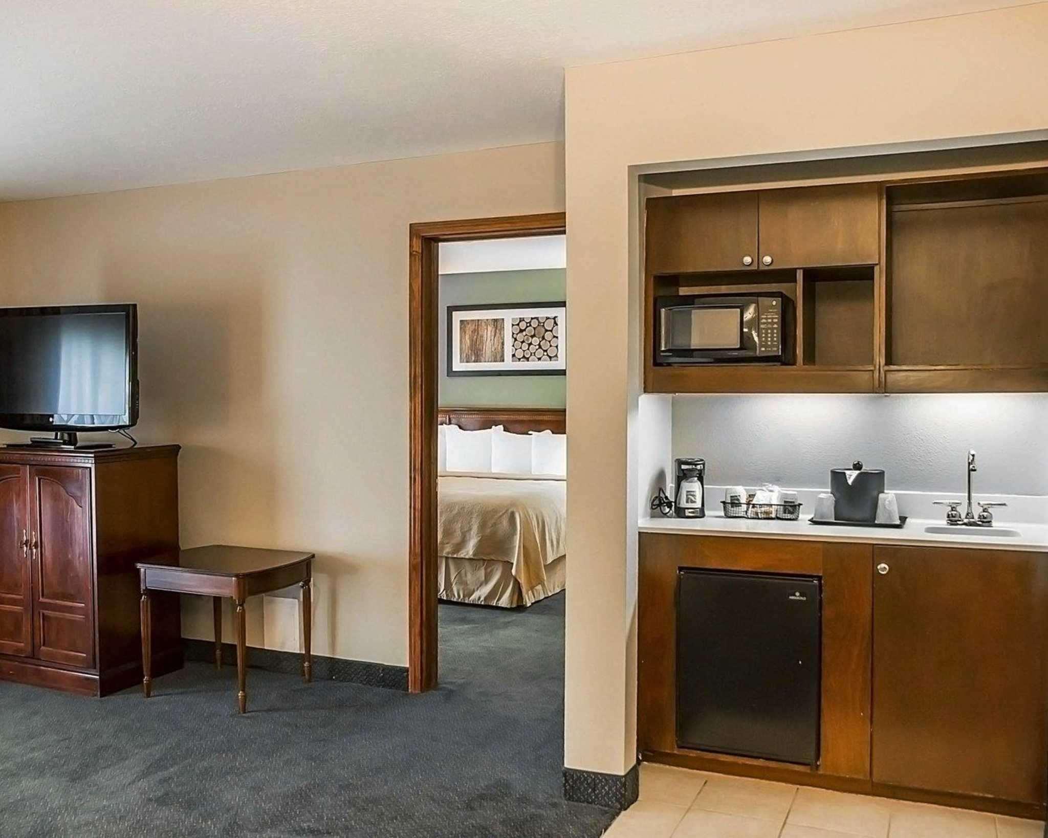 Quality Inn & Suites Cincinnati I-275 Springdale Zewnętrze zdjęcie