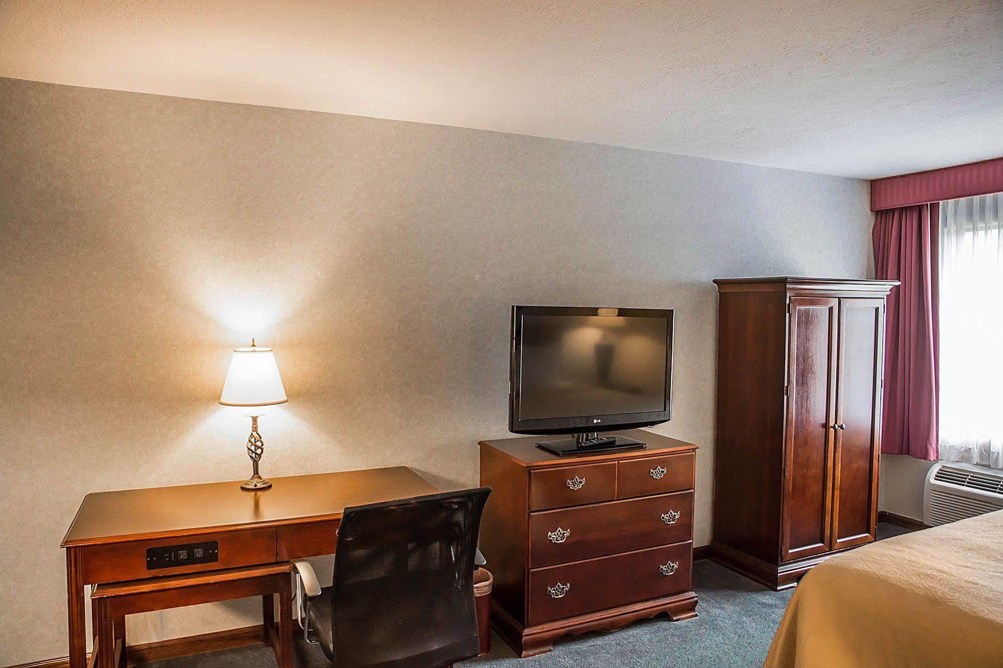 Quality Inn & Suites Cincinnati I-275 Springdale Zewnętrze zdjęcie